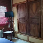 Frühstückspension La Maison Du Coteau Cachan