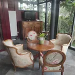 La Maison Du Coteau Frühstückspension Cachan