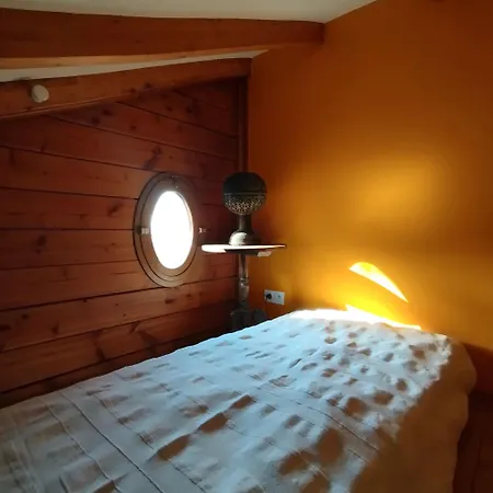 Bed & Breakfast La Maison Du Coteau 3*