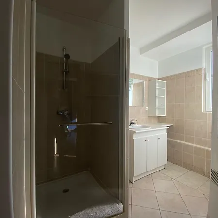 La Maison Du Coteau فندق مبيت وإفطار