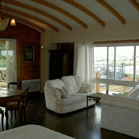 La Maison Du Coteau Frühstückspension