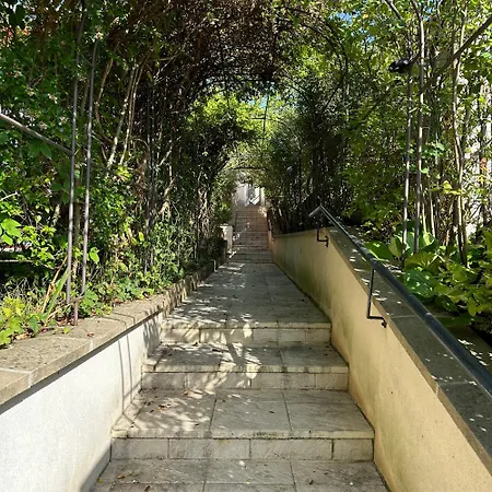 Frühstückspension La Maison Du Coteau 3*